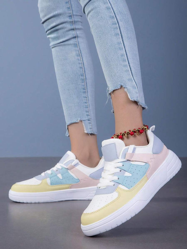 Desiree | Baskets élégantes et confortables pour femmes | Blanc Bleu