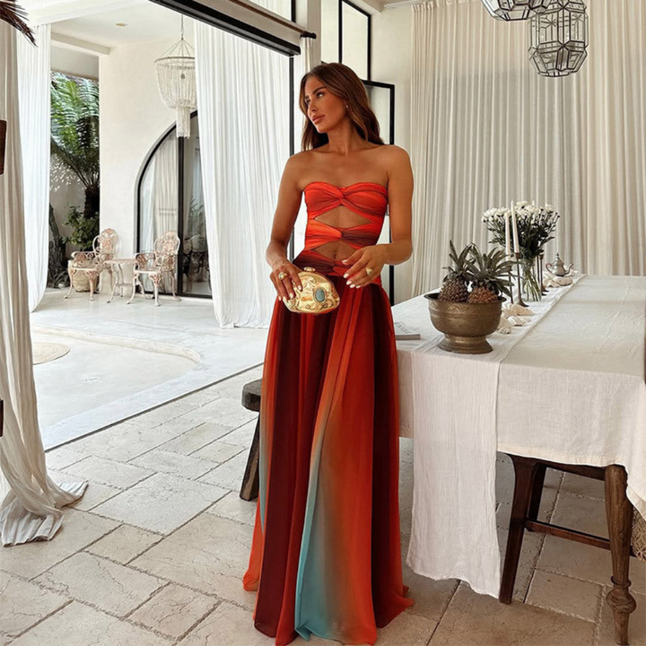 Robe D'invité De Mariage Sans Bretelles Et Décolletée | Maxi