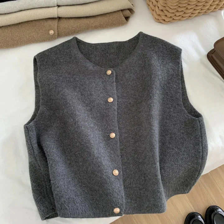 Sleeveless Women's Button Down Down Vest | Knitting