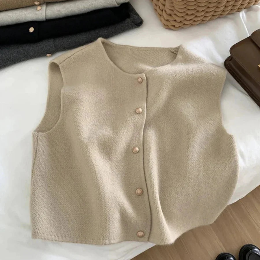 Sleeveless Women's Button Down Down Vest | Knitting
