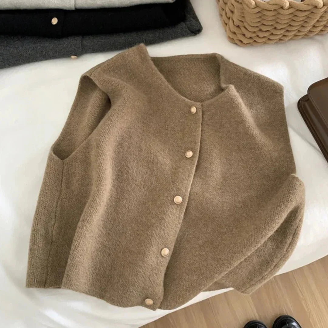 Sleeveless Women's Button Down Down Vest | Knitting