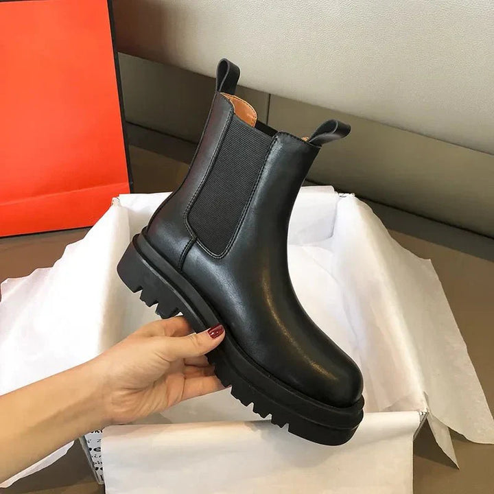 Femmes Noir Slip Sur Cheville Bottes | Stylé